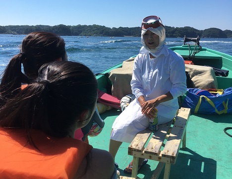 代々引き継がれてきた海女漁の話や体験談などの話を聞く事ができます。
